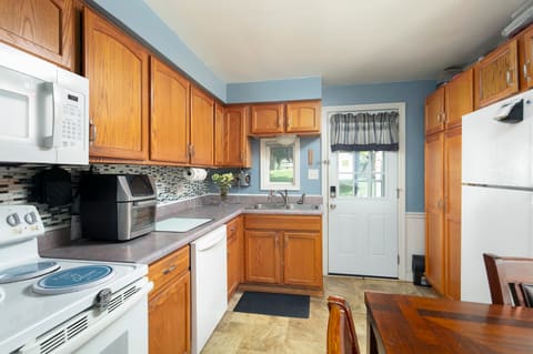 1754 Beacon Hill Road, Lexington, KY 40504 — photo 5