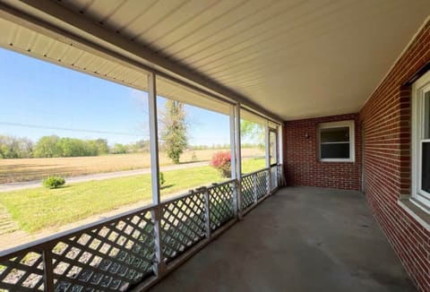 110 W Pierson Street, Fredonia, KY 42411 — photo 2
