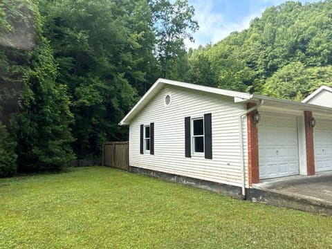 2101 Town Hill Road, Jackson, KY 41339 — photo 3