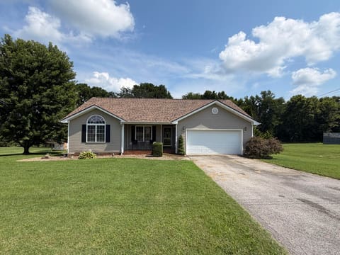 1810 Valley View Drive, Hopkinsville, KY 42240 — photo 2