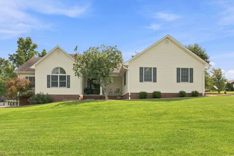 843 Beaumont Avenue, Harrodsburg, KY 40330 — photo 3