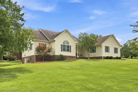 843 Beaumont Avenue, Harrodsburg, KY 40330 — photo 2