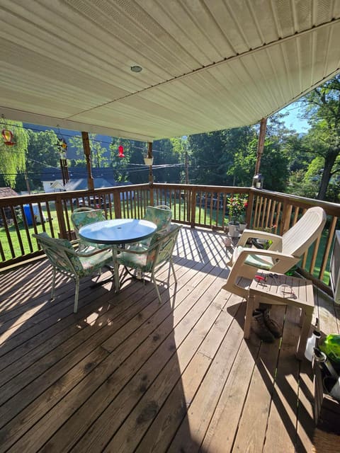 2036 Kentucky 215, Evarts, KY 40828 — photo 3