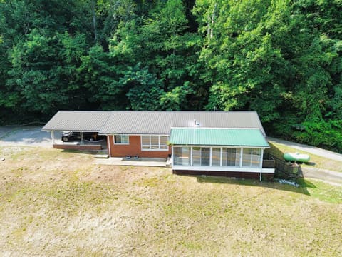 1556 KY-8, Vanceburg, KY 41179 — photo 4