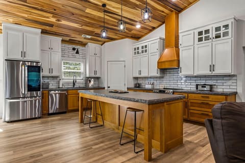 3013 Centerview Rough River Lane, Hudson, KY 40145 — photo 5