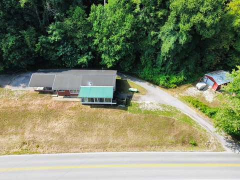 1556 KY-8, Vanceburg, KY 41179 — photo 5