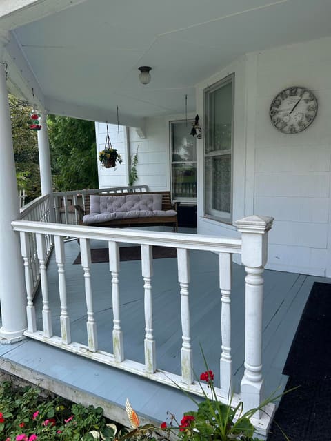 412 Holt Avenue, Mt Sterling, KY 40353 — photo 2