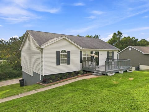 516 Collins, Frankfort, KY 40601 — photo 2