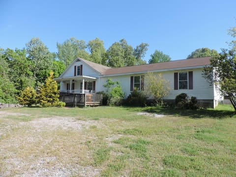 441 Clark Line, Paducah, KY 42003 — photo 2