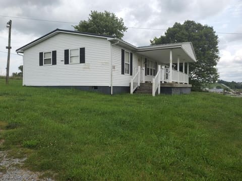 3685 Mount Carmel Road, Flemingsburg, KY 41041 — photo 3