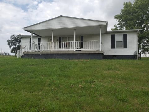 3685 Mount Carmel Road, Flemingsburg, KY 41041 — photo 2