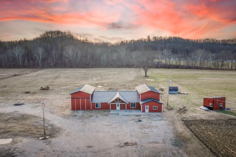 14198 Hwy 191, Hazel Green, KY 41332 — photo 2