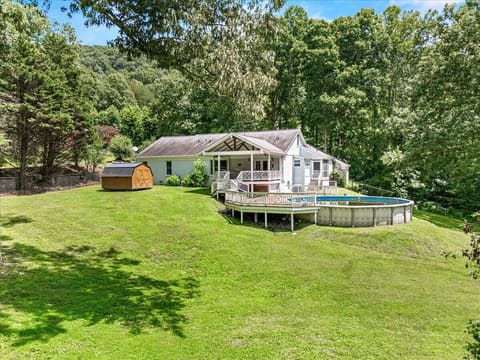 112 Woodland Trail Road, Pineville, KY 40977 — photo 2