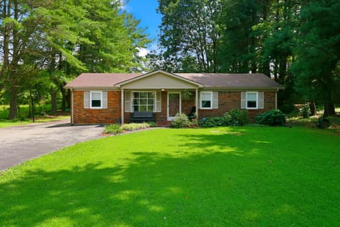 125 KY Highway 328 E, Waynesburg, KY 40489 — photo 2