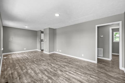 825 Washington Avenue, Oak Grove, KY 42262 — photo 4