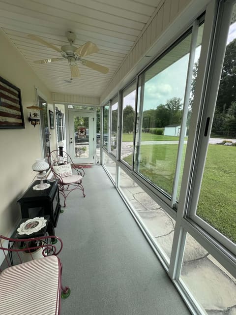 299 Trammell Lane, Irvine, KY 40336 — photo 4