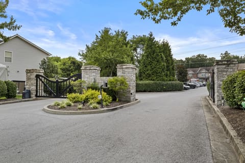 3855 Lochdale Terrace 1105, Lexington, KY 40514 — photo 4