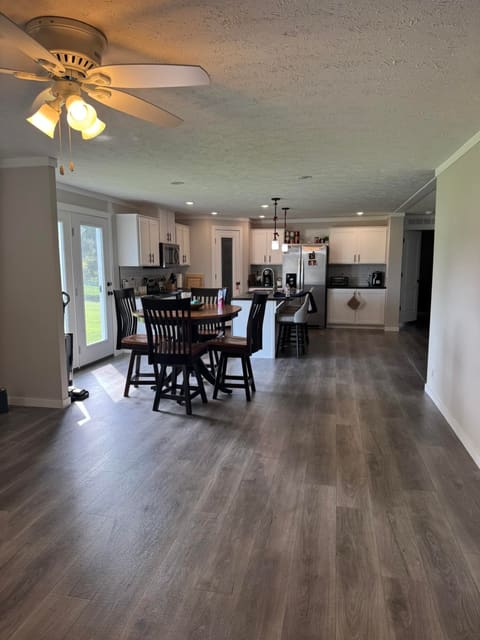 2152 S Highway 76, Russell Springs, KY 42642 — photo 3