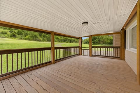 35 Herbert Grubbs Road, Lancaster, KY 40444 — photo 4
