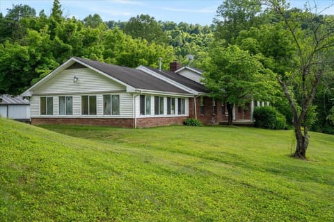 4475 Campton Road, Stanton, KY 40380 — photo 2