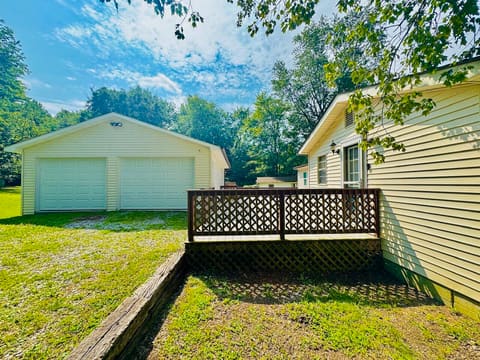 1584 KY-3437, Gray, KY 40734 — photo 2
