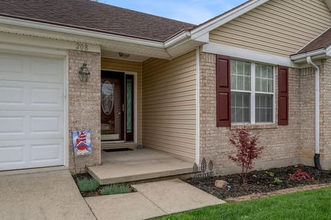 208 Corral Court, Frankfort, KY 40601 — photo 4