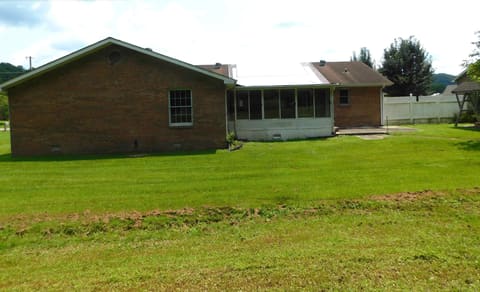 125 Adams Lane, Barbourville, KY 40906 — photo 2