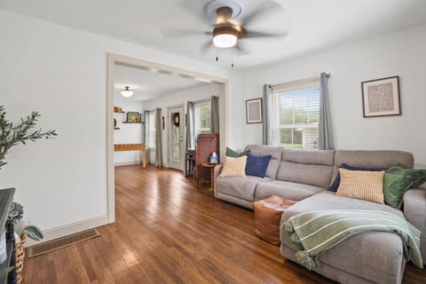 542 S 2nd Street, Williamsburg, KY 40769 — photo 5