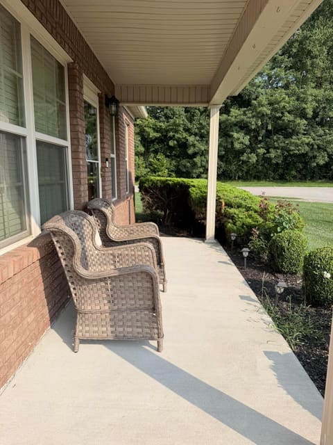 541 Cady Drive, Richmond, KY 40475 — photo 2