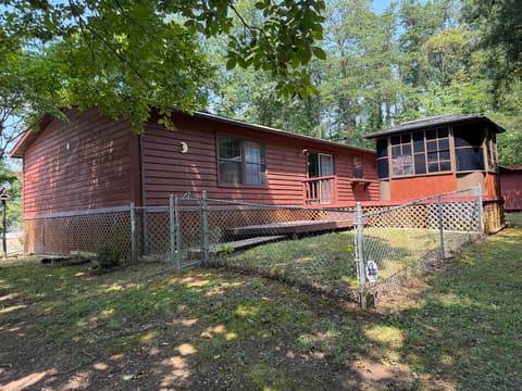 1595 Lewis Bray Road, Burnside, KY 42519 — photo 3