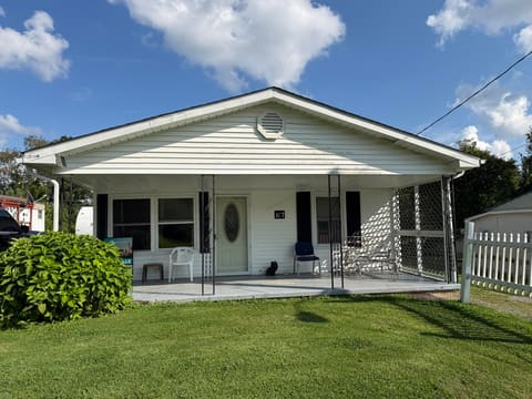 187 Virginia Avenue, Jamestown, KY 42629 — photo 2