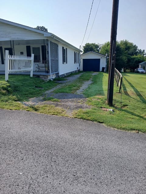 187 Virginia Avenue, Jamestown, KY 42629 — photo 3