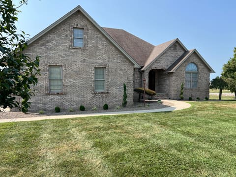 237 Hunter Trace Drive, Ewing, KY 41039 — photo 2