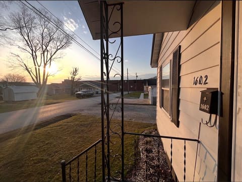 1602 McKinley Avenue, Corbin, KY 40701 — photo 2
