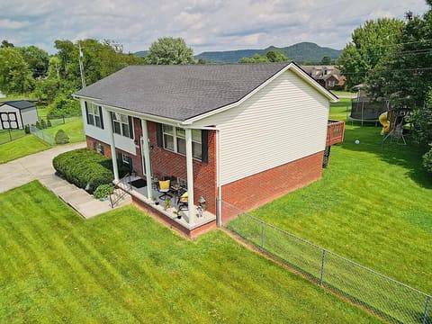 504 Scenic View Circle, Berea, KY 40403 — photo 2