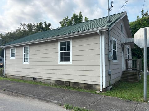 306 3rd Street, Pineville, KY 40977 — photo 3