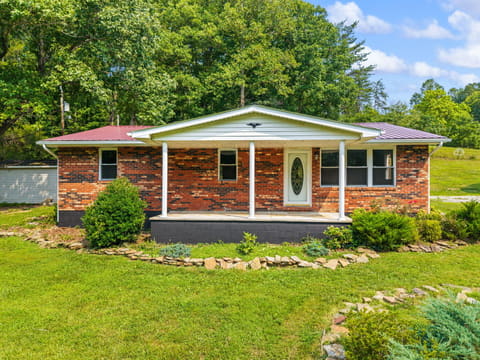 469 Seagraves Hollow Road, Olive Hill, KY 41164 — photo 2