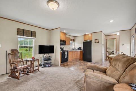 70 Tarter Lane, Russell Springs, KY 42642 — photo 5