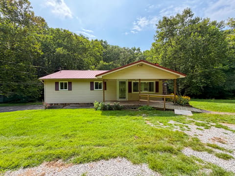 2045 Teges Creek Road, Manchester, KY 40962 — photo 2