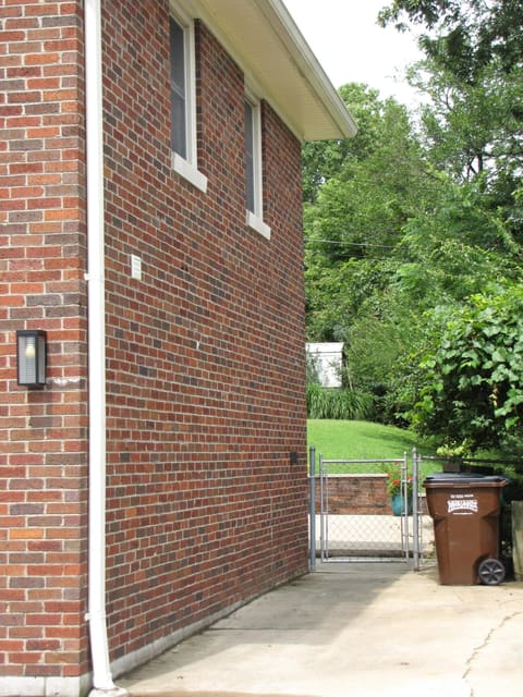 206 Eastway Drive, Richmond, KY 40475 — photo 4