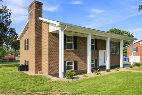 1000 Regency Road, Danville, KY 40422 — photo 3