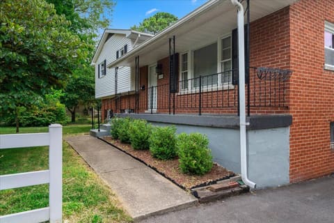 1468 Pine Meadow Road, Lexington, KY 40504 — photo 3