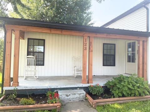 123 Oak Street, Berea, KY 40403 — photo 2