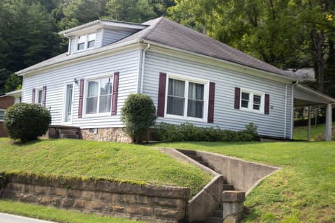 412 Main Street, McKee, KY 40447 — photo 2