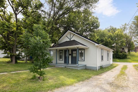 407 Perryville Street, Harrodsburg, KY 40330 — photo 2