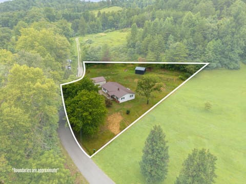 691 Buck Creek Road, Booneville, KY 41314 — photo 4