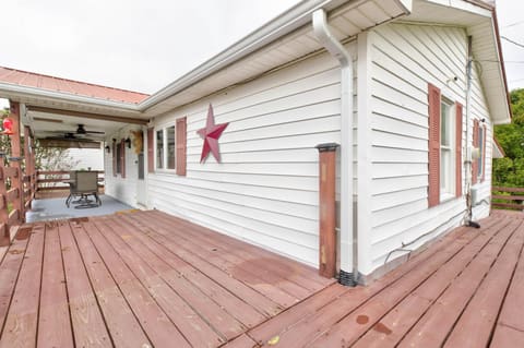 4590 County Road 1002, West Liberty, KY 41472 — photo 5