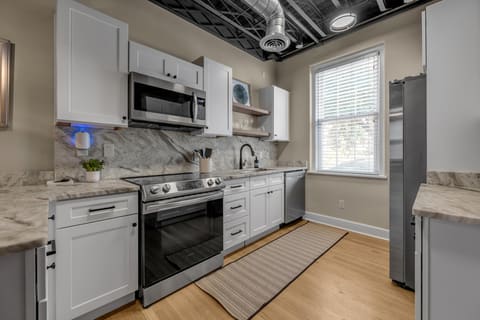200 W 2nd Street 101, Lexington, KY 40507 — photo 2