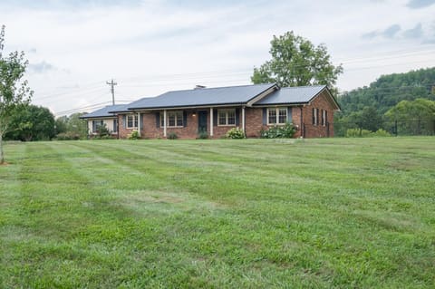 3839 Rush Branch Road, Somerset, KY 42501 — photo 2