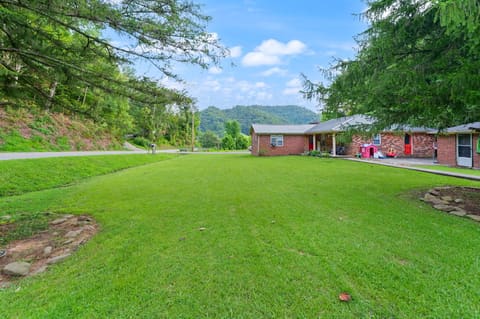 1540 KY-1524, Manchester, KY 40962 — photo 4
